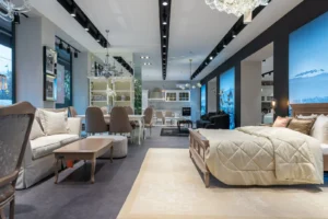 Interior de una tienda de muebles moderna en los Países Bajos